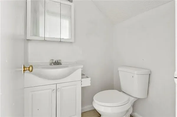 $1,200 | 3729 Long Leaf Lane, Unit C, Harvey, LA 70058