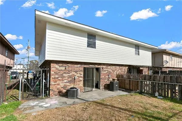 $1,200 | 3729 Long Leaf Lane, Unit C, Harvey, LA 70058