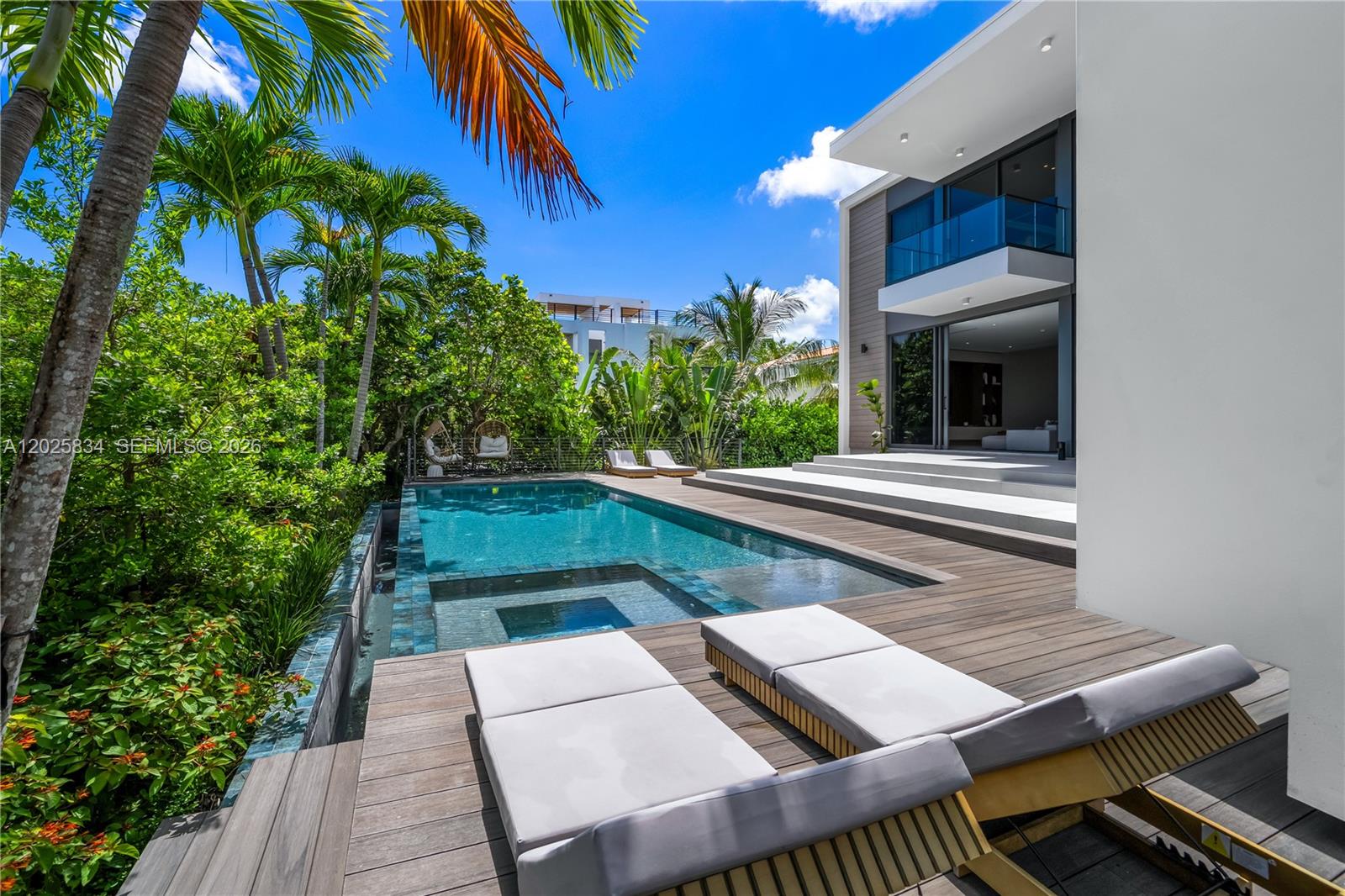 571 Glenridge Road Key Biscayne, FL 33149 - Photo 22 of 50