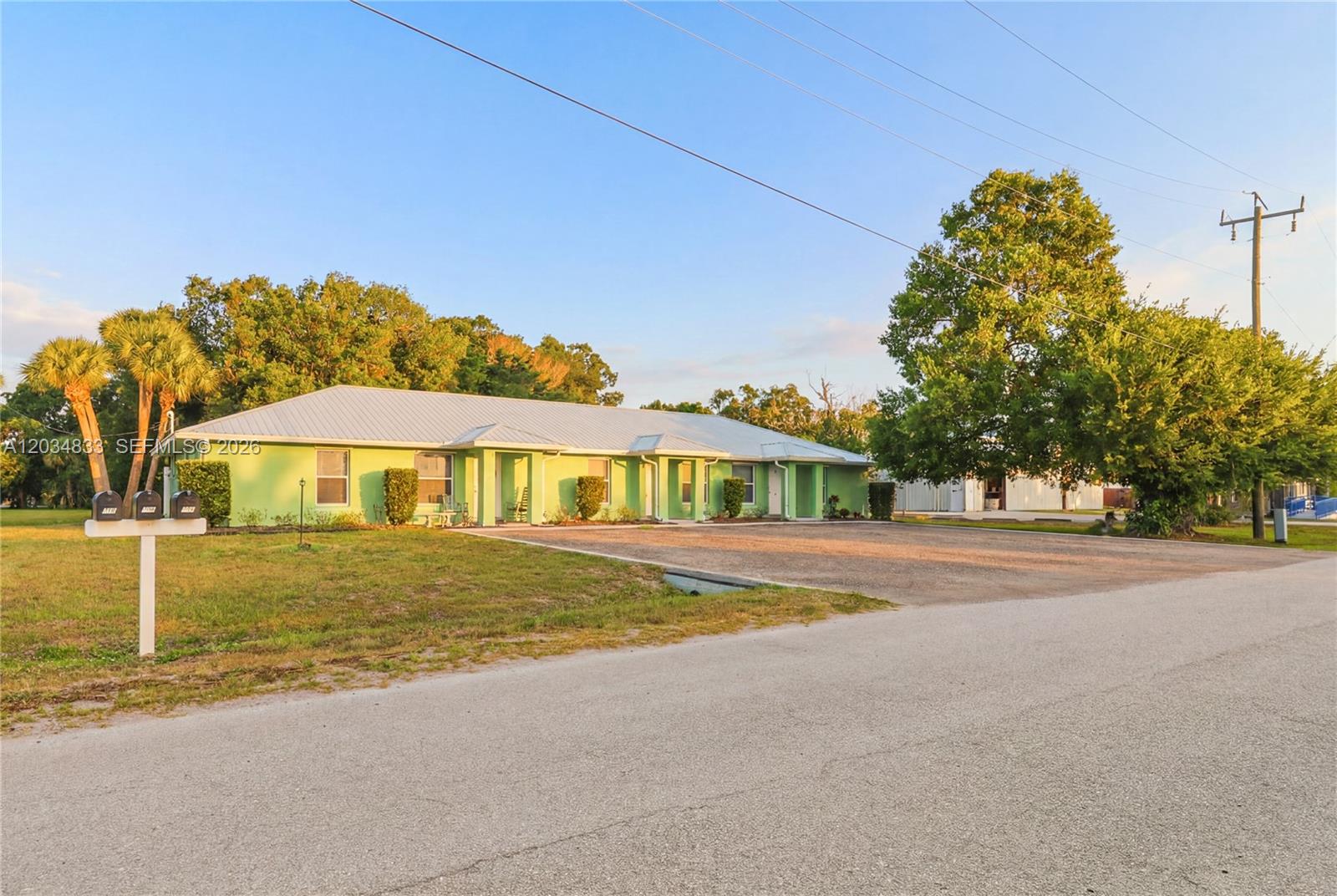 810 Southwest 2nd Street Okeechobee, FL 34974 - Photo 1 of 10 Okeechobee Multifamily Portfolio