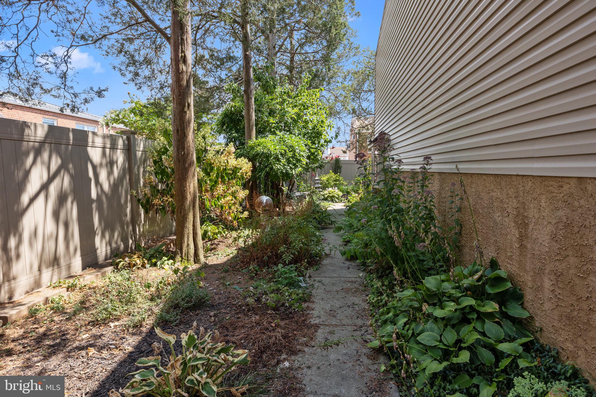 10827 Hawley Road Philadelphia, PA 19154 - Photo 25 of 31 Gallery Image 25