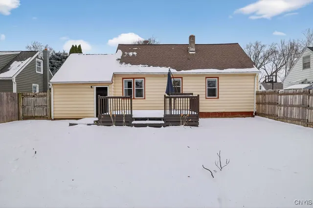 $219,900 | 206 Church Parkway, Cicero, NY 13212