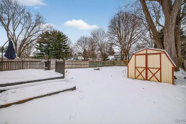 $219,900 | 206 Church Parkway, Cicero, NY 13212