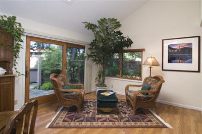 17 Shelldrake Court San Rafael, CA 94903 - Photo 3 of 13 Sitting area w/view of outdoors.