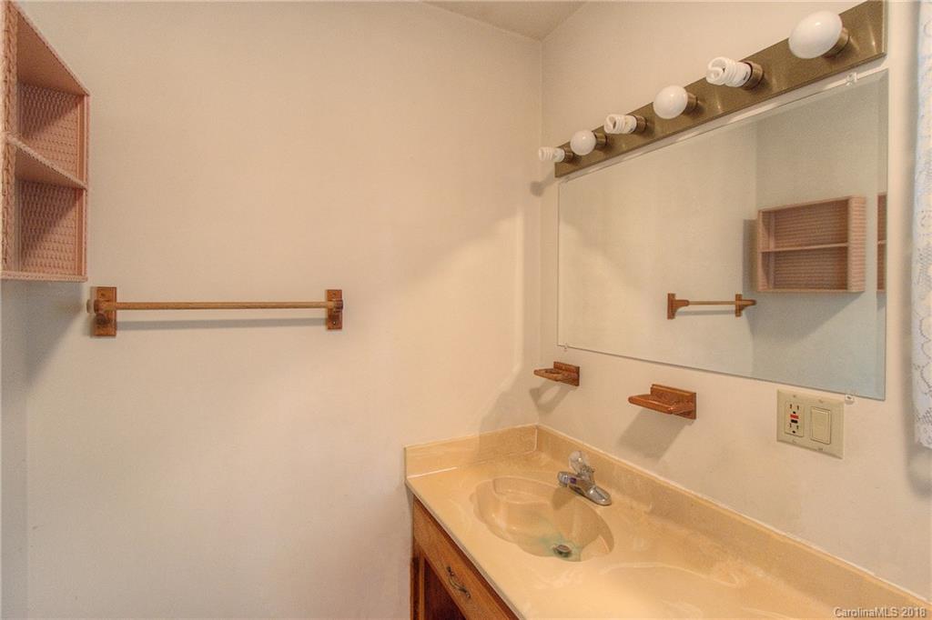2070 Parks Lafferty Road Concord, NC 28025 - Photo 17 of 32 Gallery Image 17