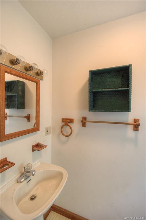 2070 Parks Lafferty Road Concord, NC 28025 - Photo 6 of 32 Gallery Image 6