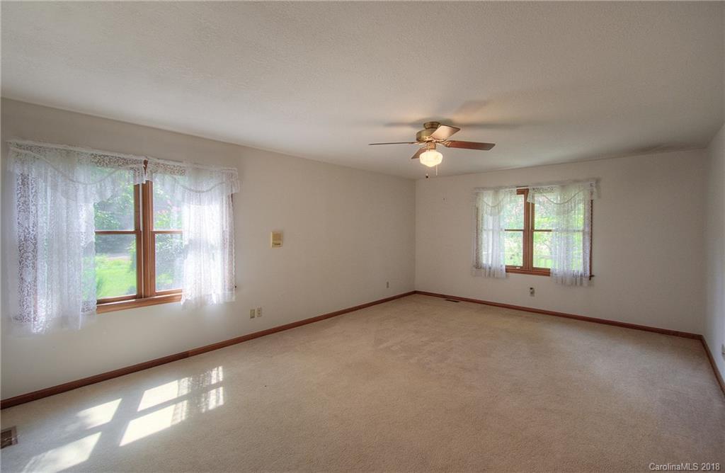 2070 Parks Lafferty Road Concord, NC 28025 - Photo 7 of 32 Gallery Image 7