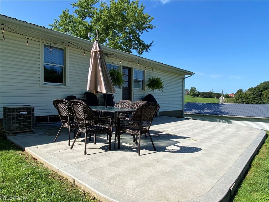 14585 Navarre Road Southwest Wilmot, OH 44689 - Photo 20 of 24 Gallery Image 20
