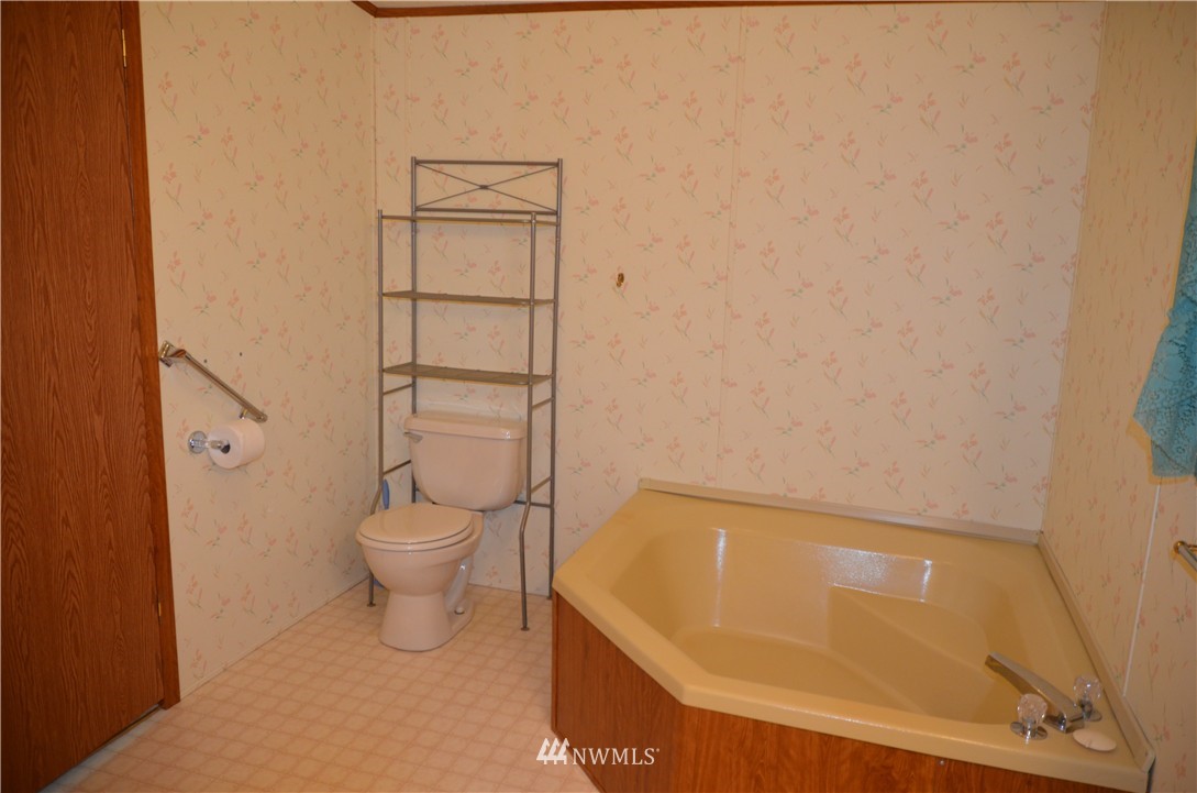 70 Clemons Road, Unit 4 Montesano, WA 98563 - Photo 11 of 25 Gallery Image 11