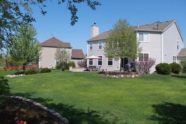 915 Price Road Sugar Grove, IL 60554 - Photo 2 of 2