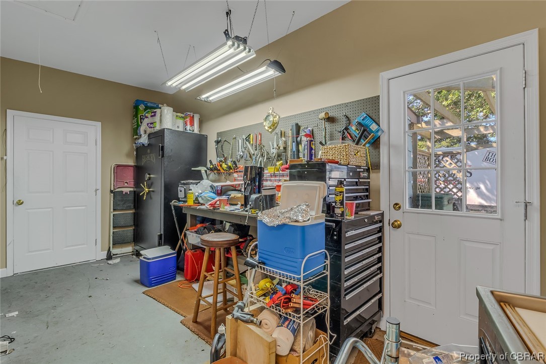 45 Cedar Dale Lane Reedville, VA 22539 - Photo 19 of 50 Utility room off kitchen
