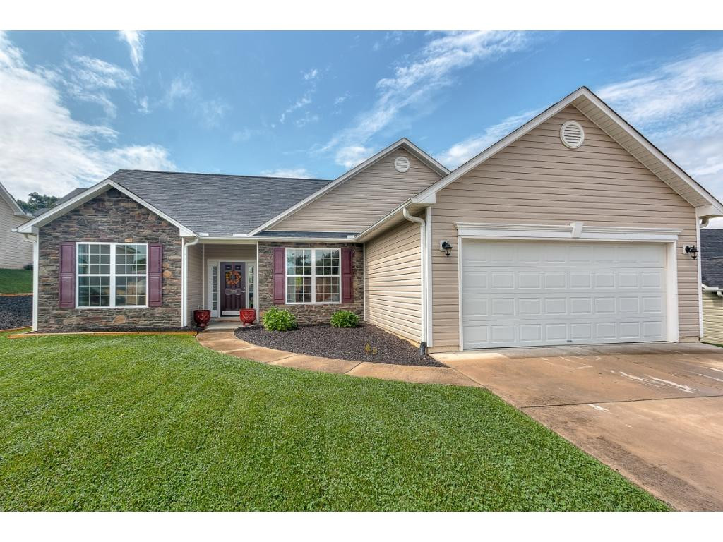 529 Suffolk Road Johnson City, TN 37615 - Photo 1 of 35 Photo 1