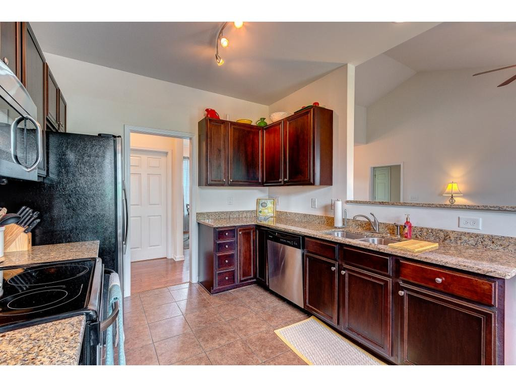 529 Suffolk Road Johnson City, TN 37615 - Photo 13 of 35 Photo 13