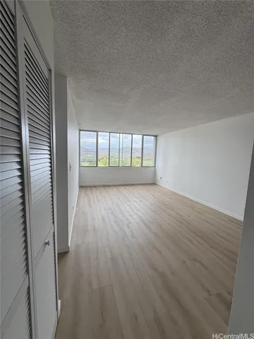 $2,900 | 5210 Likini Street, Unit 1106, Honolulu, HI 96818