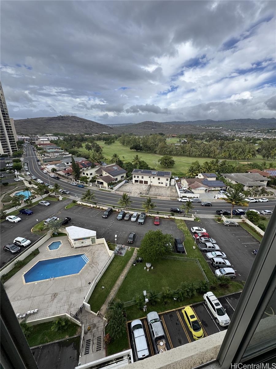 5210 Likini Street, Unit 1106 Honolulu, HI 96818 - Photo 7 of 7 a view of a city