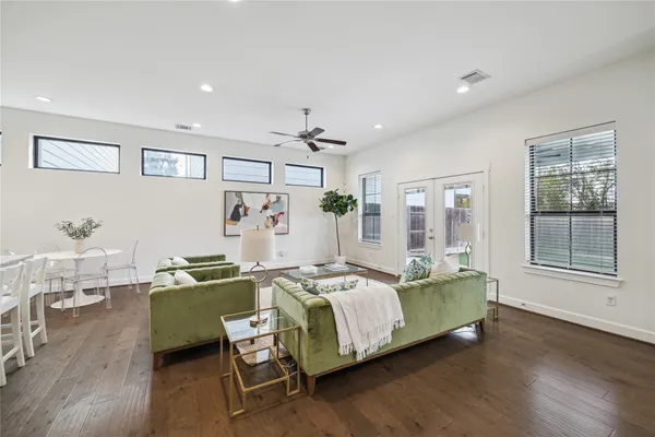 $505,000 | 5903 Petty Street, Unit F, Houston, TX 77007