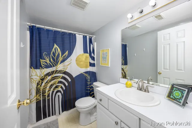 $254,900 | 4916 Castle Hill Court Northeast, Rockford, MI 49341