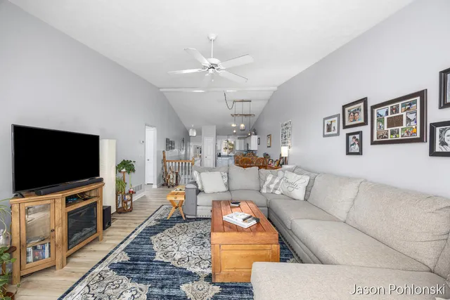 $254,900 | 4916 Castle Hill Court Northeast, Rockford, MI 49341