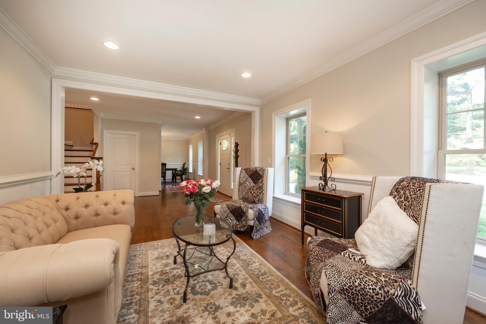 209 Deepdale Road Wayne, PA 19087 - Photo 16 of 63 Living room