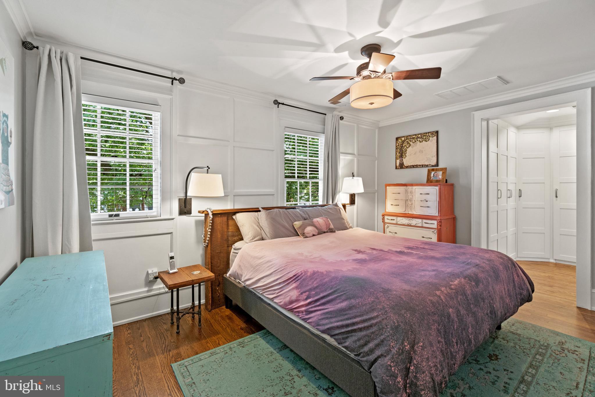 113 West Braddock Road Alexandria, VA 22301 - Photo 12 of 36 Owner's Suite with custom moldings & king bed