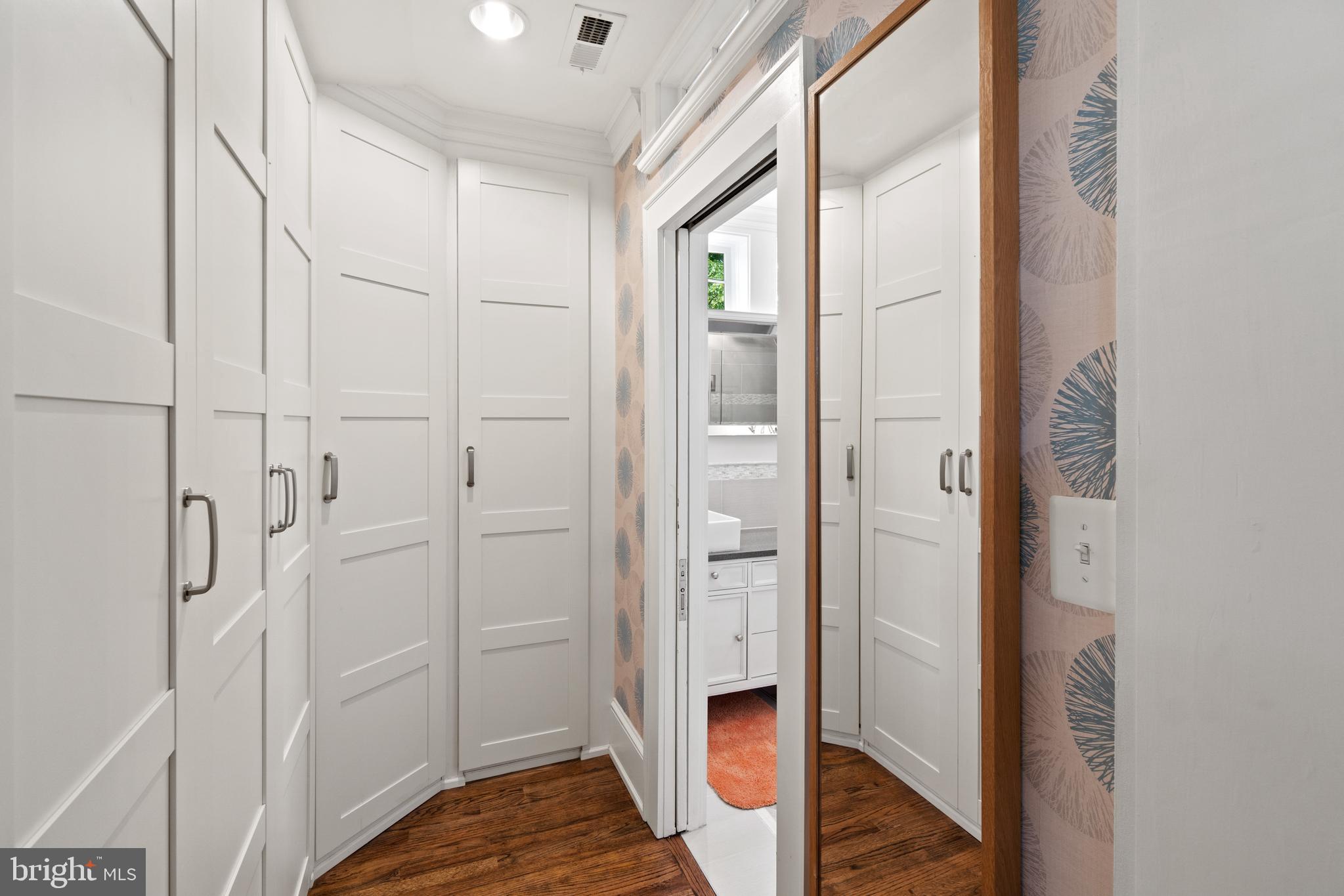 113 West Braddock Road Alexandria, VA 22301 - Photo 14 of 36 Custom closets with door-activated lighting