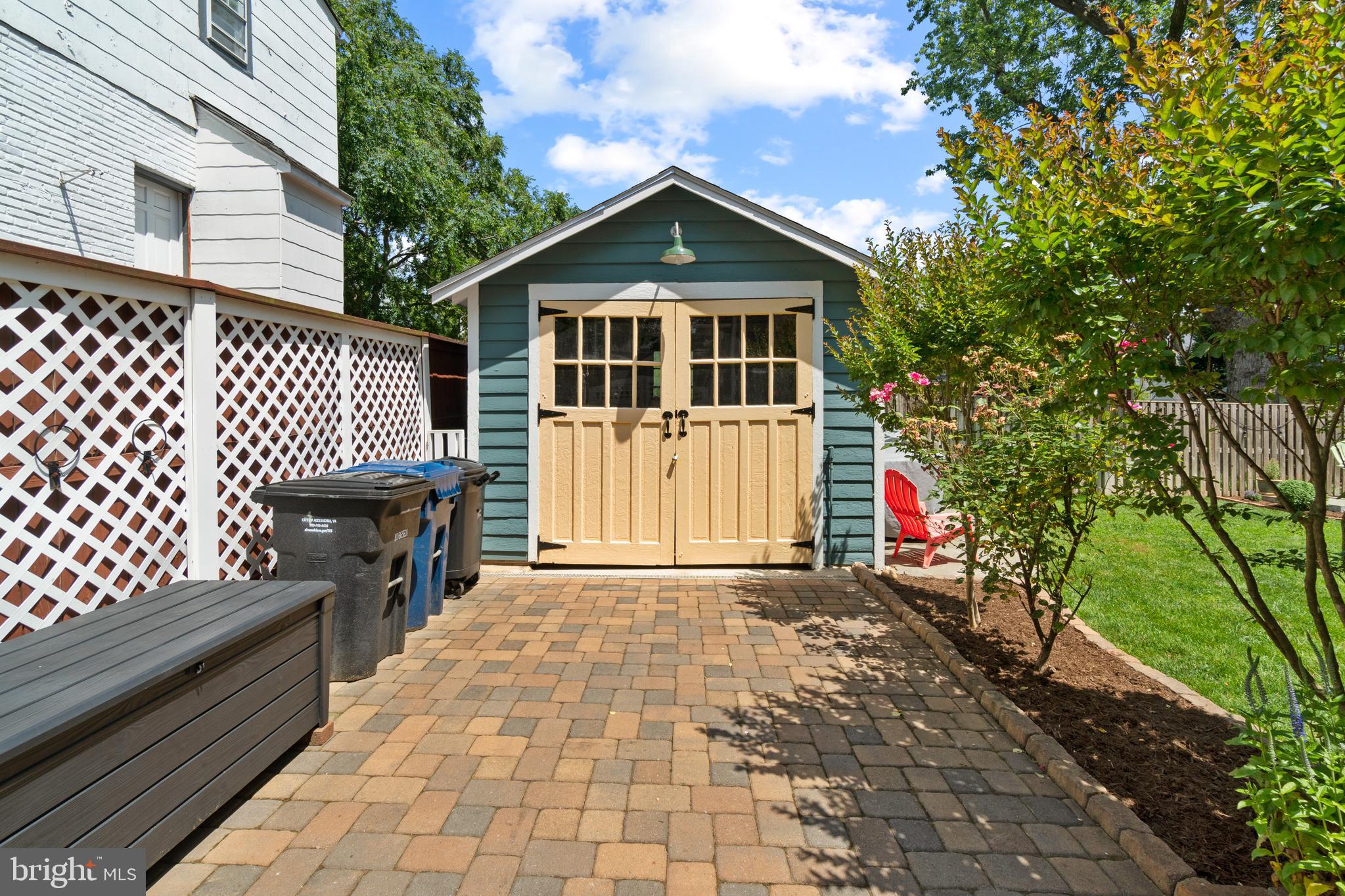 113 West Braddock Road Alexandria, VA 22301 - Photo 27 of 36 Detached garage
