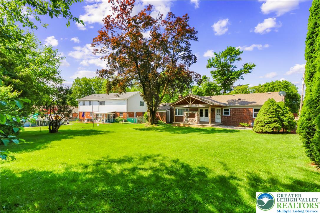 1882 Ridgelawn Avenue Bethlehem, PA 18018 - Photo 23 of 27 Gallery Image 23