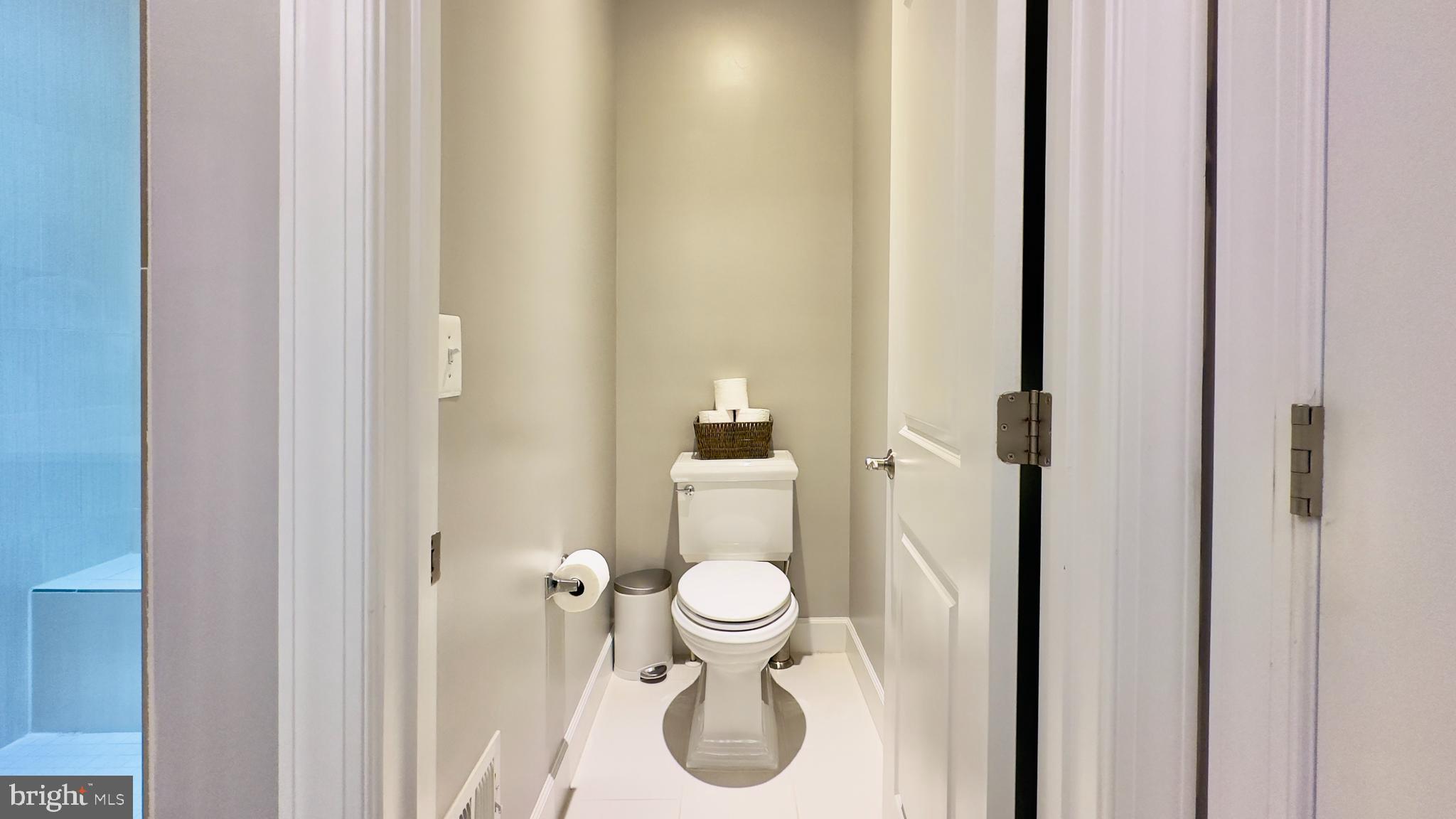 9851 Buchanan Loop Manassas, VA 20110 - Photo 59 of 70 updated toilet