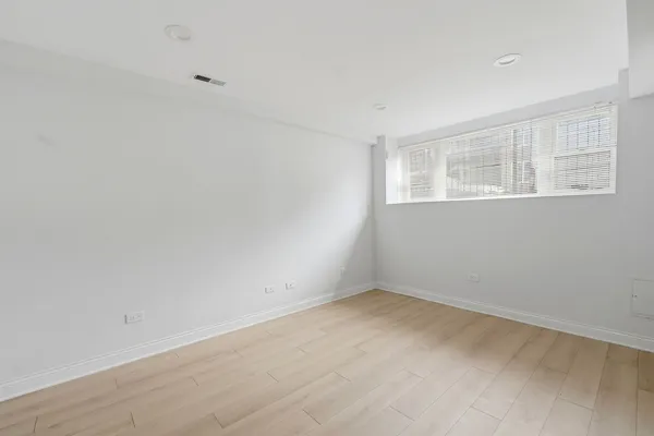 $3,300 | 2618 West Augusta Boulevard, Unit 1F, Chicago, IL 60622