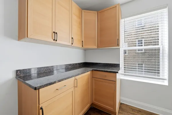 $3,300 | 2618 West Augusta Boulevard, Unit 1F, Chicago, IL 60622
