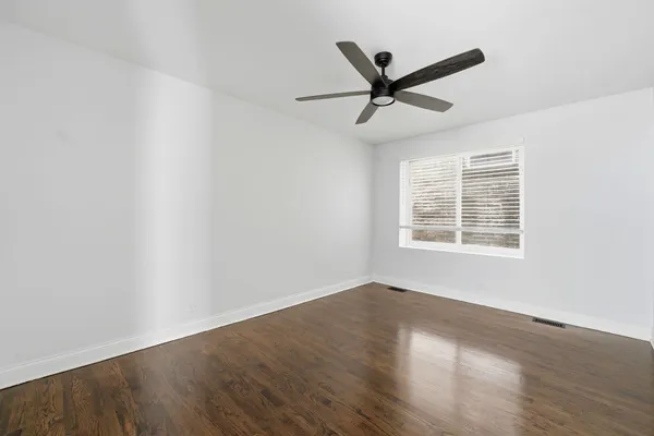 $3,300 | 2618 West Augusta Boulevard, Unit 1F, Chicago, IL 60622