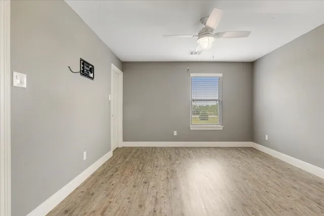 $764,999 | 2856 Farm To Market 2917, Alvin, TX 77511