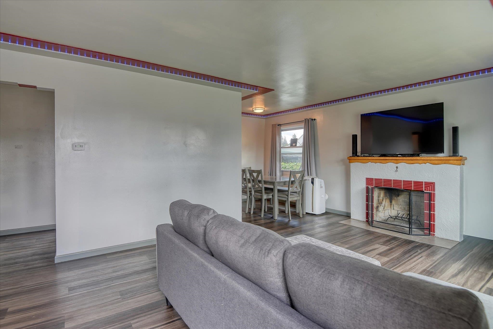408 West Gordon Avenue Spokane, WA 99205 - Photo 2 of 44
