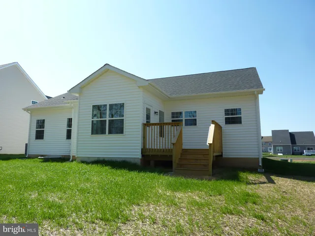 a view of a garden with pathway