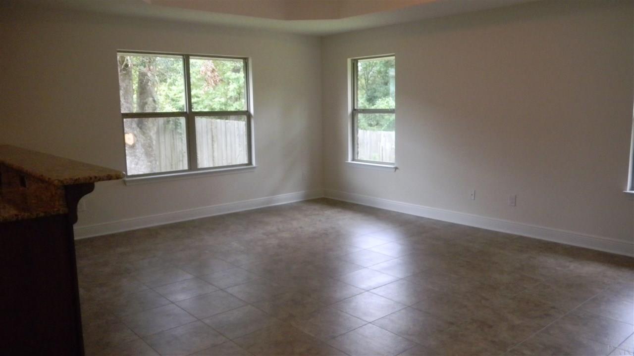 893 Jacobs Way Cantonment, FL 32533 - Photo 11 of 19 Gallery Image 11