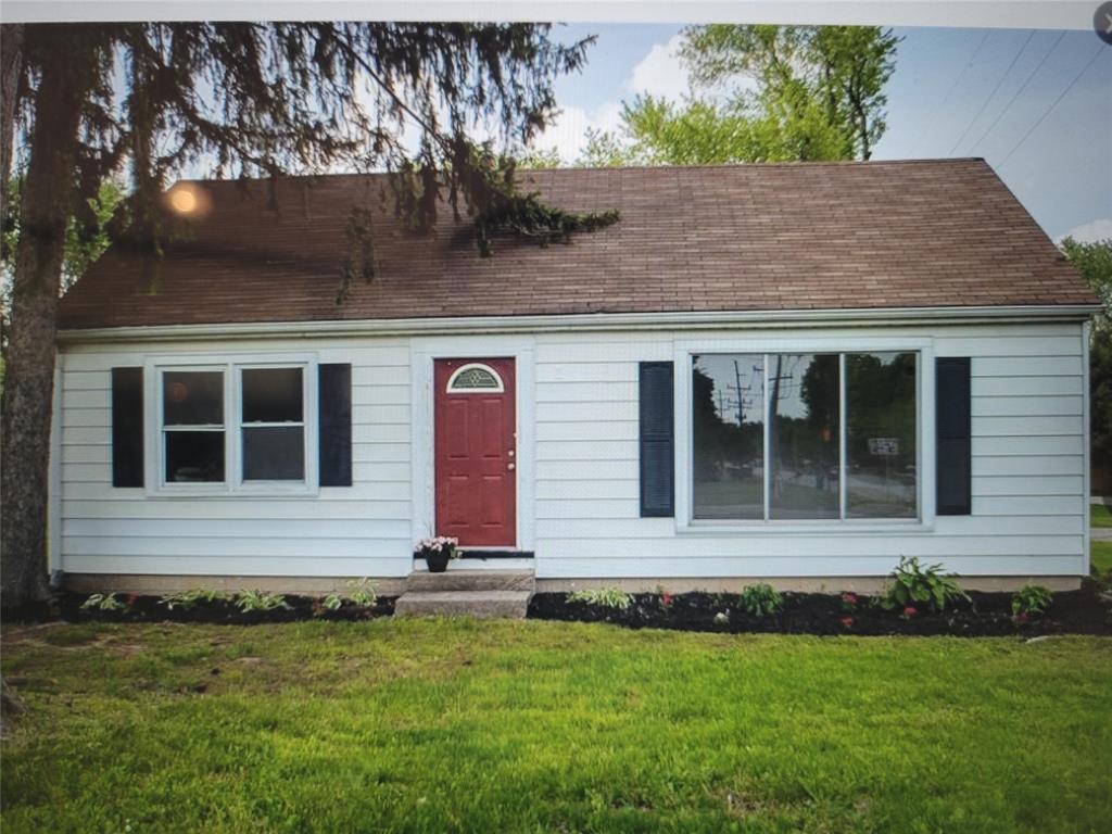402 North Peterman Road Greenwood, IN 46142 - Photo 1 of 23 Gallery Image 1