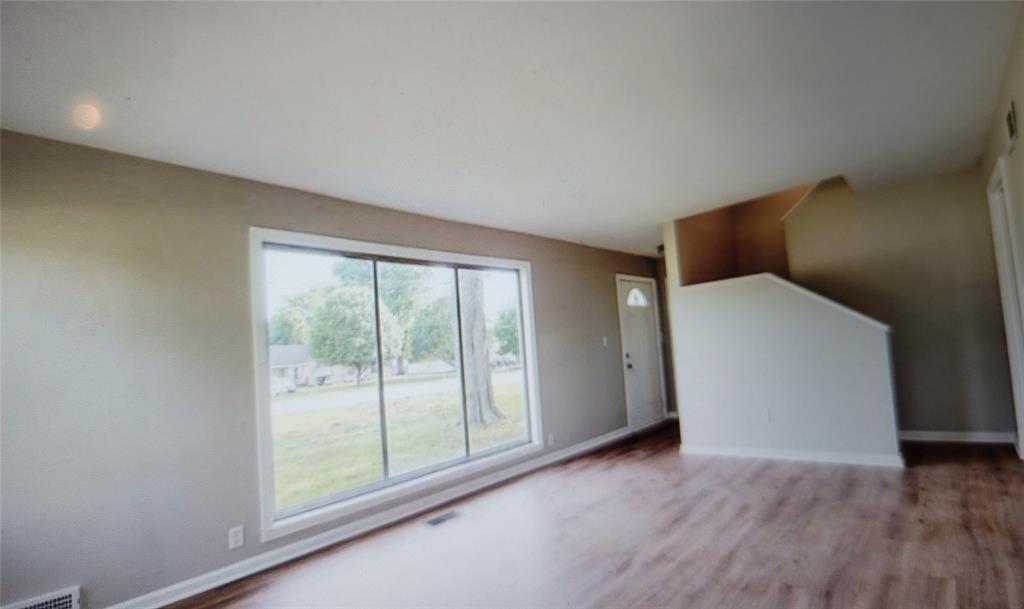 402 North Peterman Road Greenwood, IN 46142 - Photo 16 of 23 Gallery Image 16
