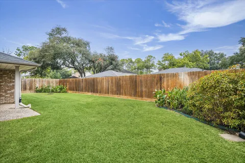 $539,000 | 10818 Olympia Drive, Houston, TX 77042