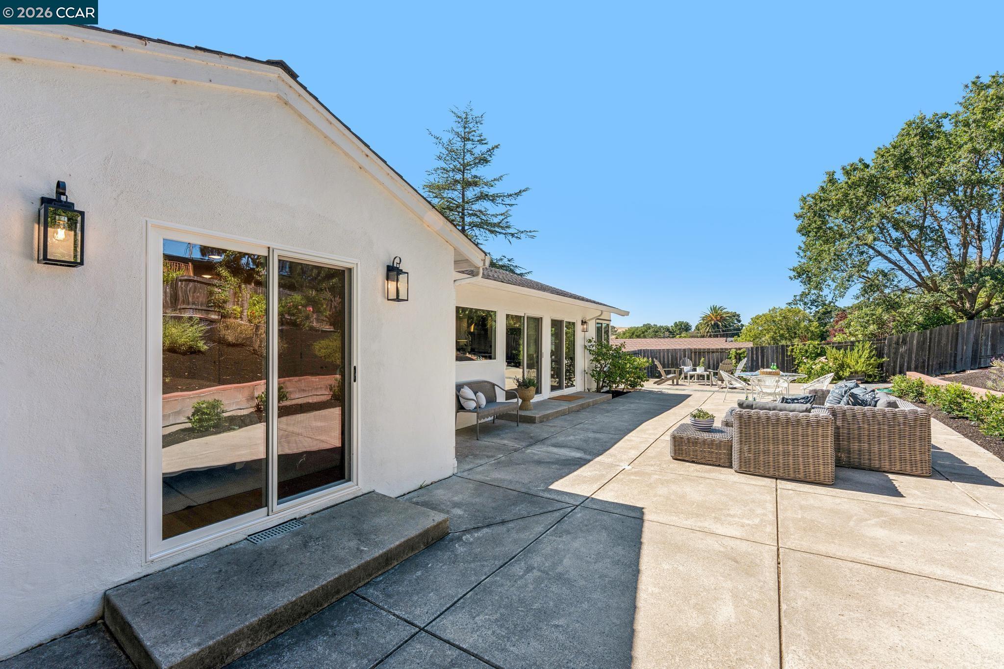 414 Castello Road Lafayette, CA 94549 - Photo 31 of 53