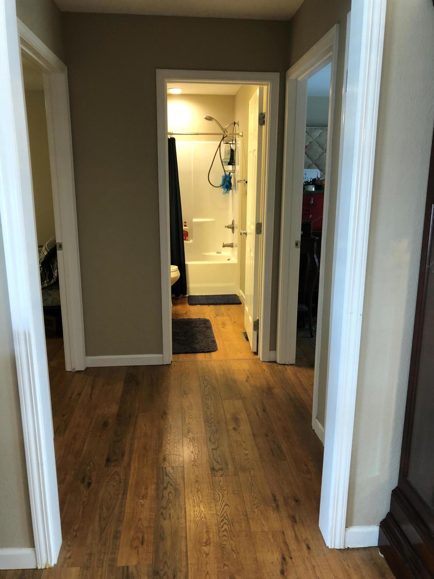 271 Deerfield Road Crossville, TN 38555 - Photo 9 of 17 Hallway to bath 2 and BR 2&3