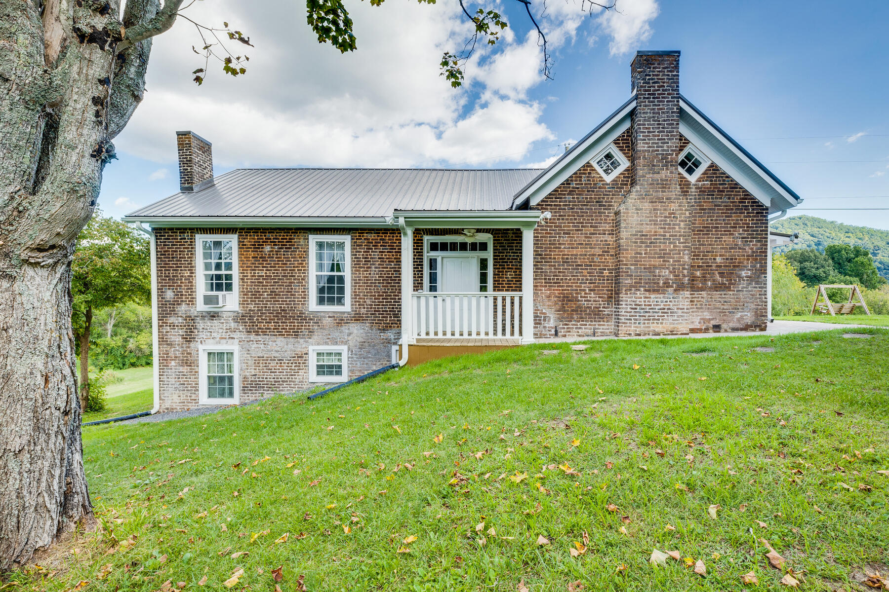 454 Webb Road Rogersville, TN 37857 - Photo 4 of 45 004