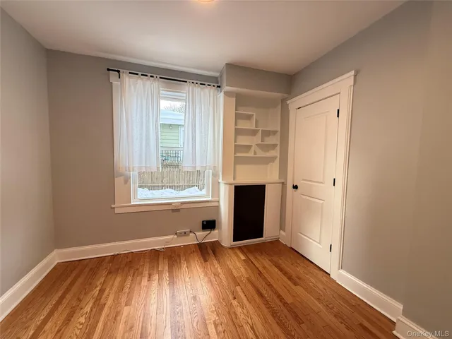 $3,295 | 120 Clinton Avenue, Unit 1, Nyack, NY 10960