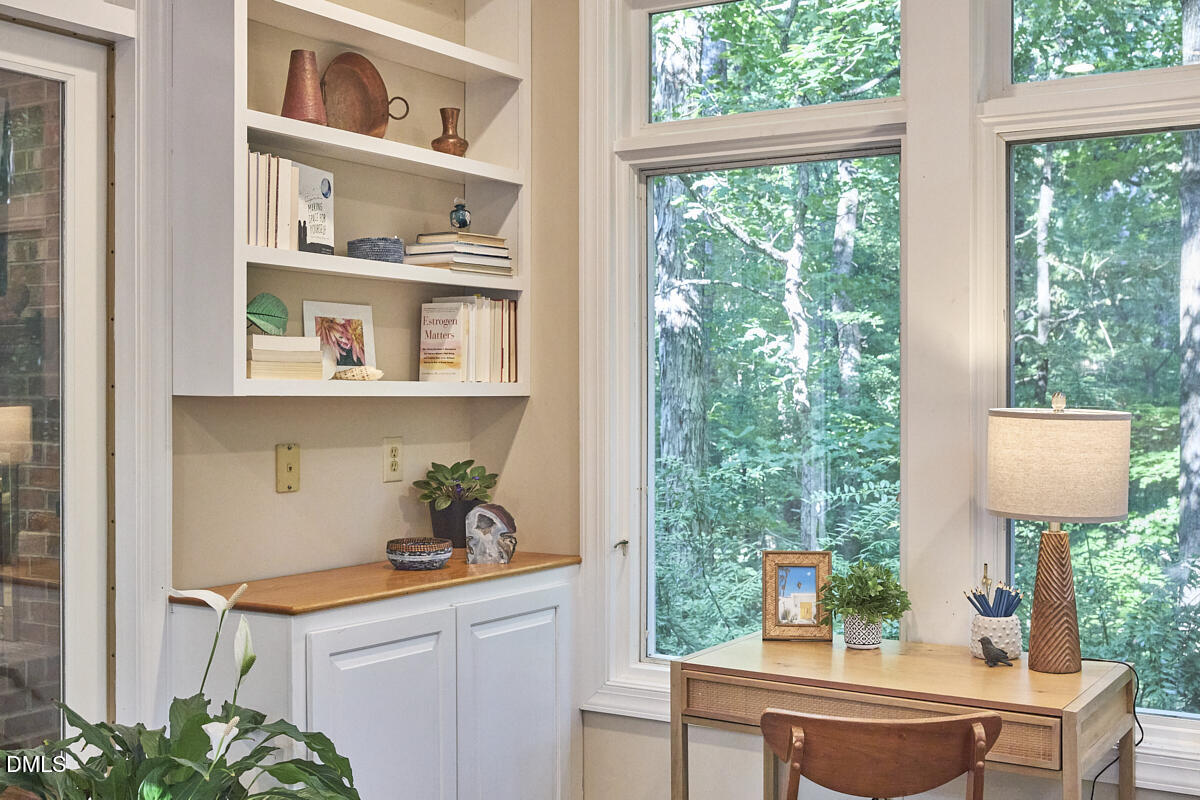 3105 Whitfield Road Chapel Hill, NC 27514 - Photo 18 of 77 Sunroom