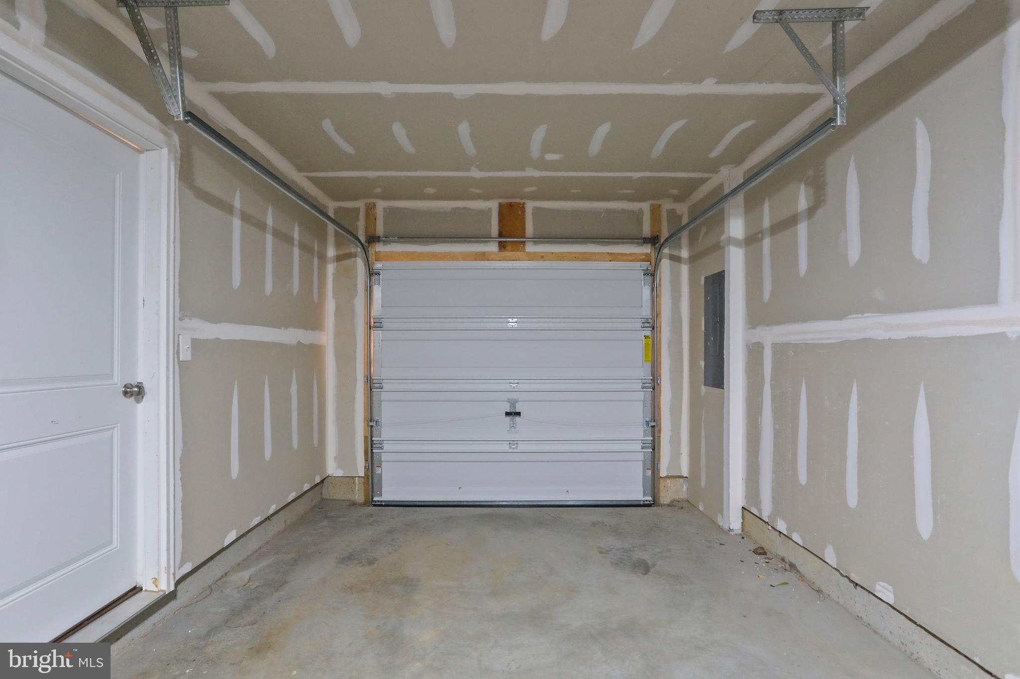 Spacious Garage