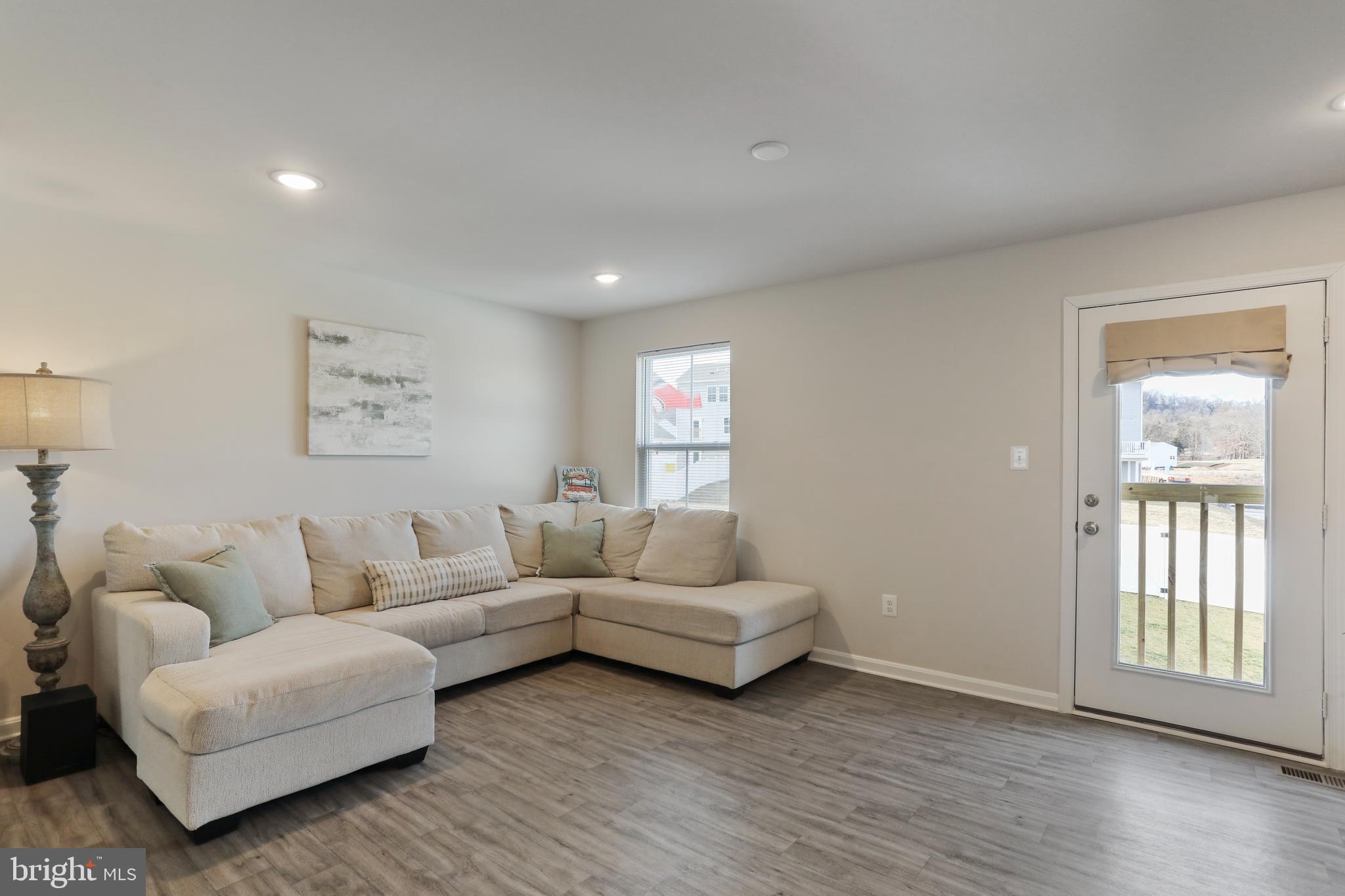 22 Thrower Road Hedgesville, WV 25427 - Photo 10 of 35 Large Family Room with LVP flooring
