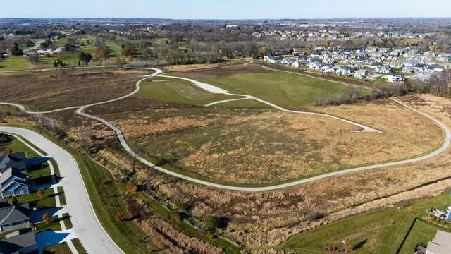 $659,000 | W198n5020 Hickory Street, Menomonee Falls, WI 53051