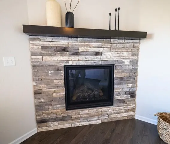 $659,000 | W198n5020 Hickory Street, Menomonee Falls, WI 53051