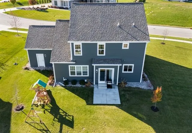 $659,000 | W198n5020 Hickory Street, Menomonee Falls, WI 53051