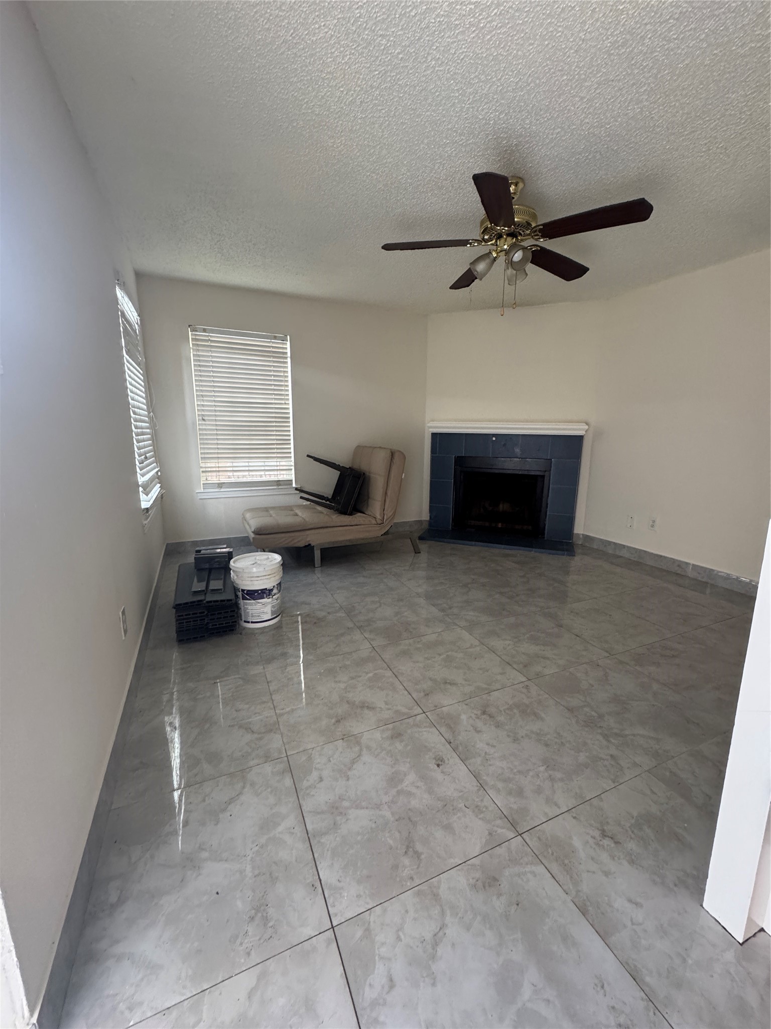 12700 Leader Street, Unit B Houston, TX 77072 - Photo 6 of 7 a view of a livingroom with furniture