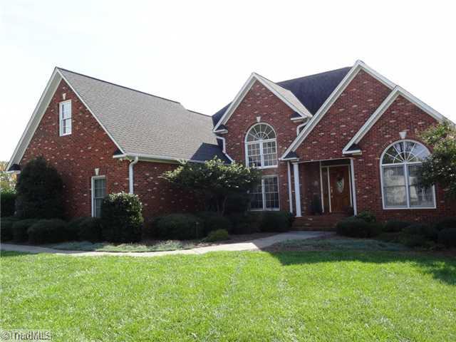 1524 Old Stage Road Yadkinville, NC 27055 - Photo 1 of 13 Exterior Front.